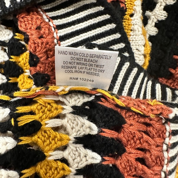 NWT Skies Are Blue Crochet Striped knit Sweater black white brown size large - Picture 5 of 6